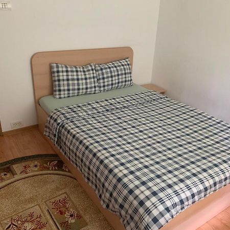 Apartament 3 camere Zărnești Brasov Cameră foto